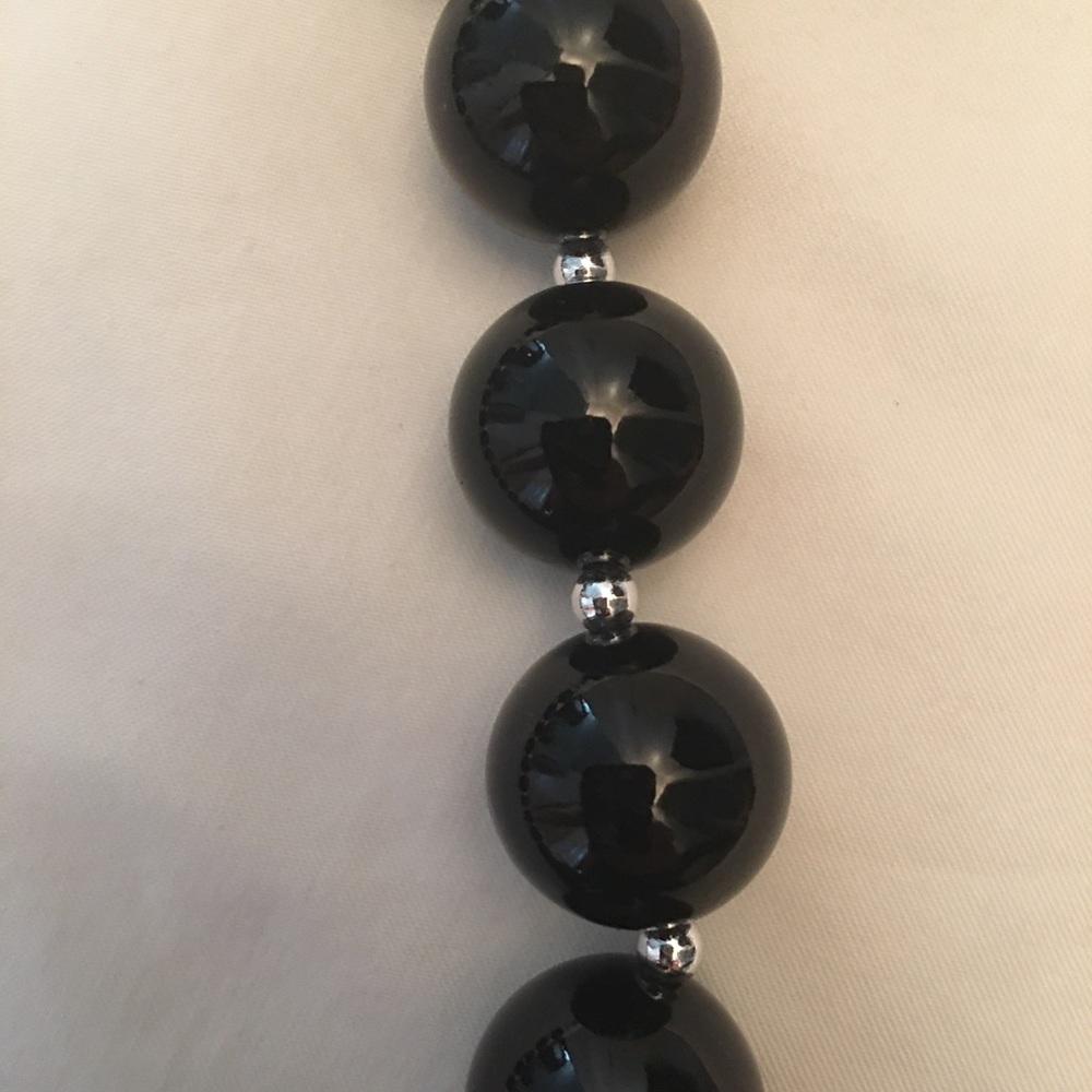 Black Bead Necklace - Picture 2 of 3